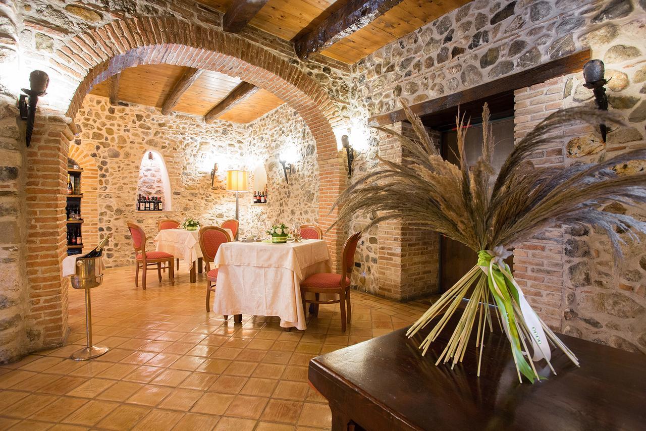 Castello Di Altomonte Hotel Ngoại thất bức ảnh