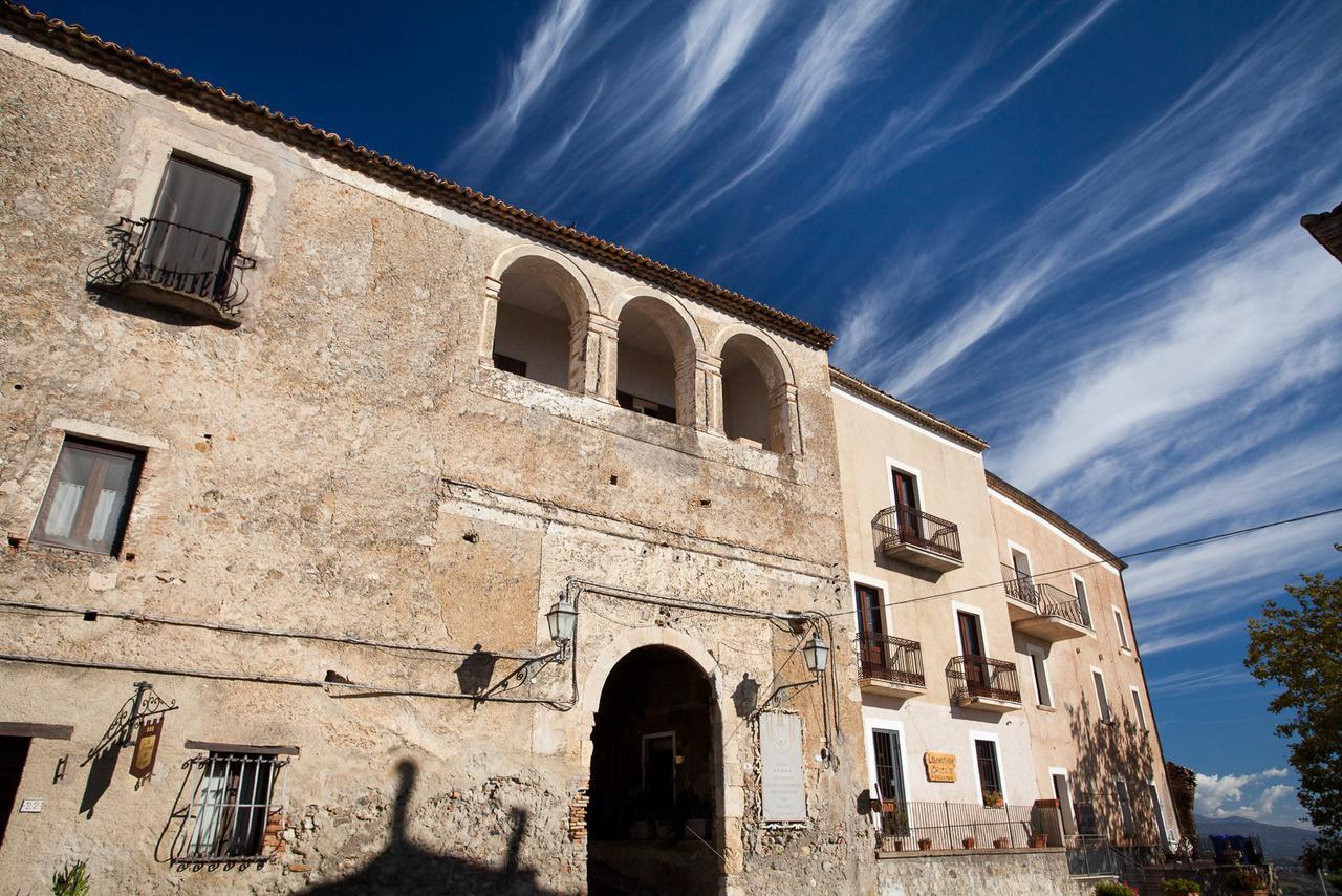 Castello Di Altomonte Hotel Ngoại thất bức ảnh