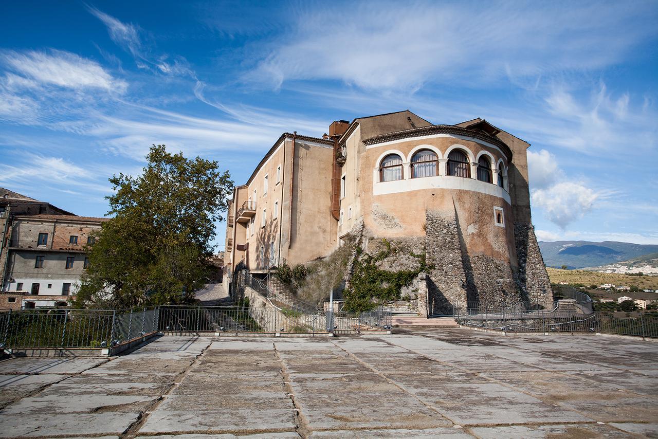 Castello Di Altomonte Hotel Ngoại thất bức ảnh