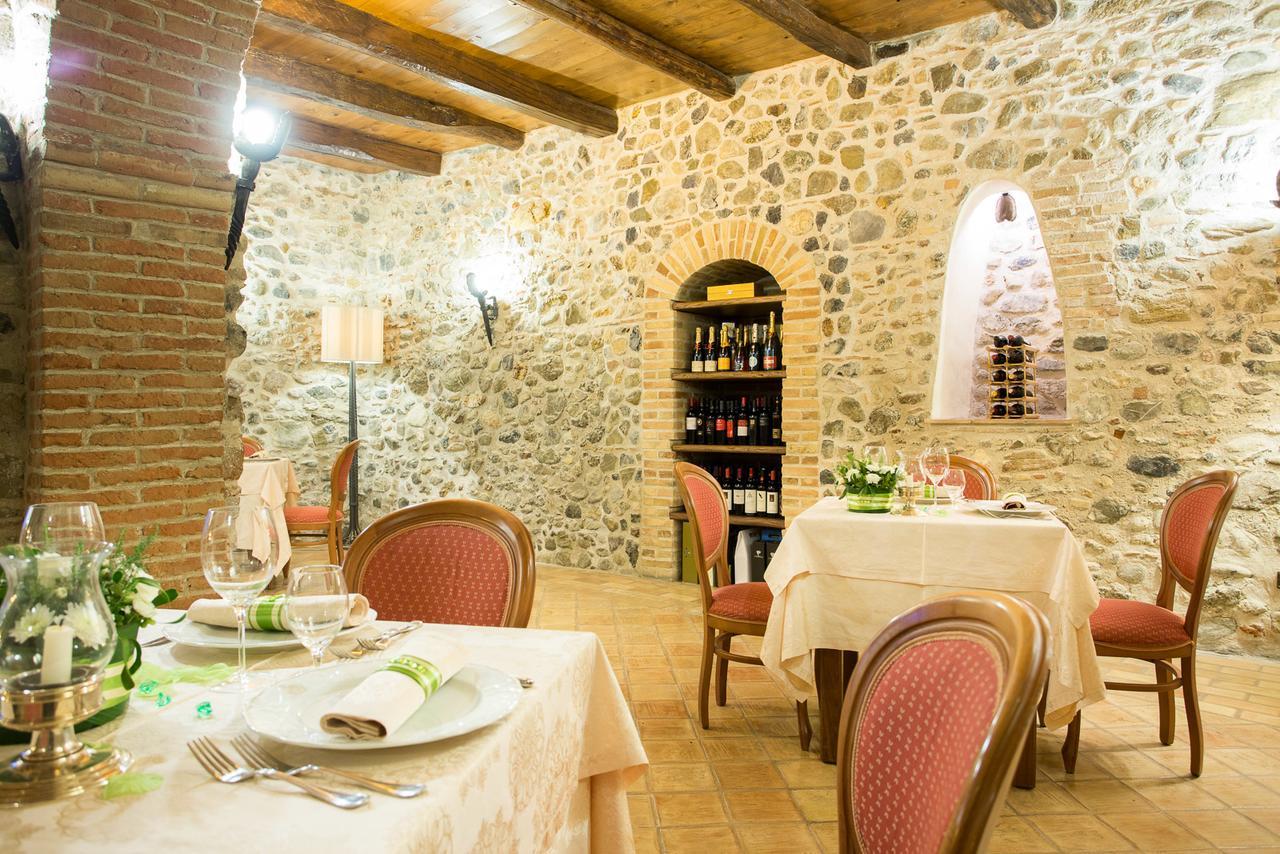 Castello Di Altomonte Hotel Ngoại thất bức ảnh