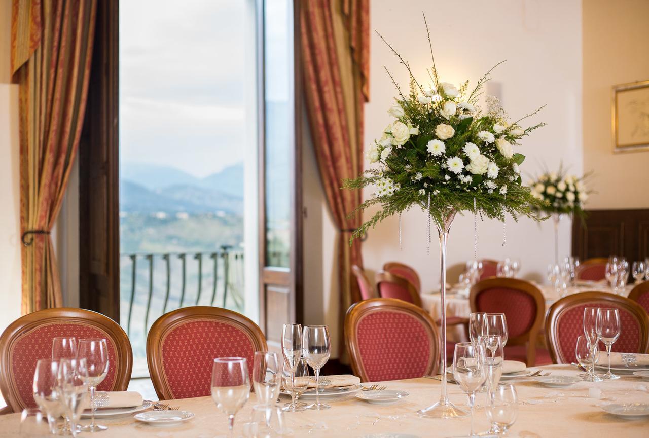 Castello Di Altomonte Hotel Ngoại thất bức ảnh