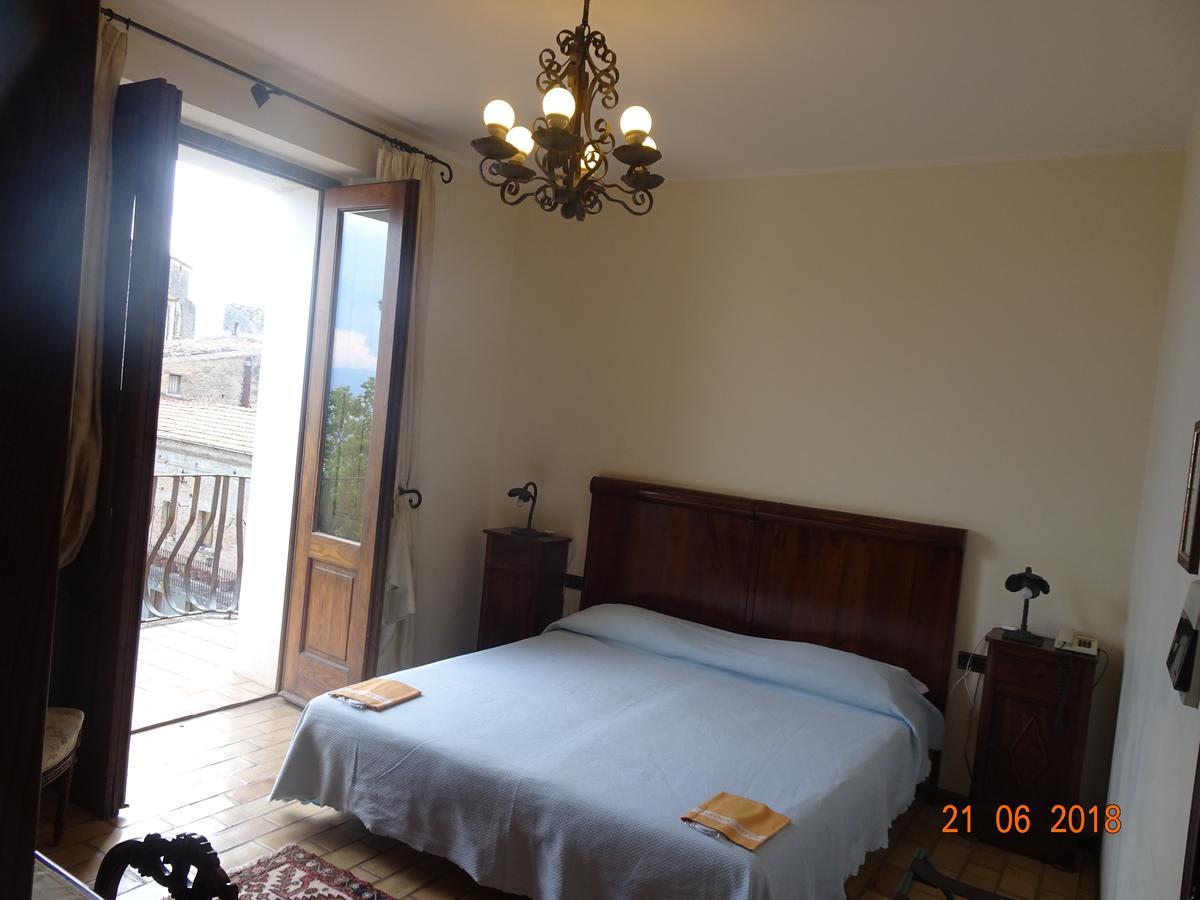 Castello Di Altomonte Hotel Ngoại thất bức ảnh