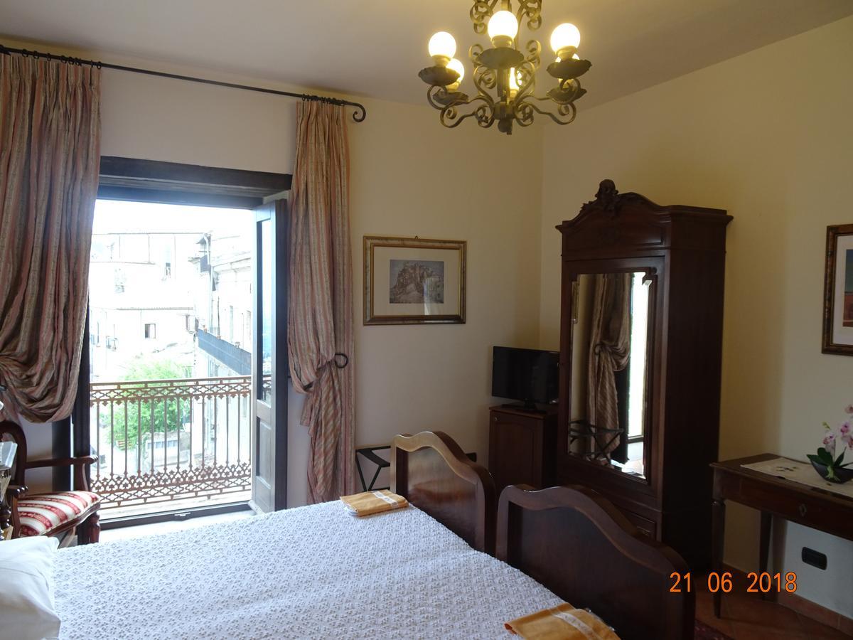Castello Di Altomonte Hotel Ngoại thất bức ảnh